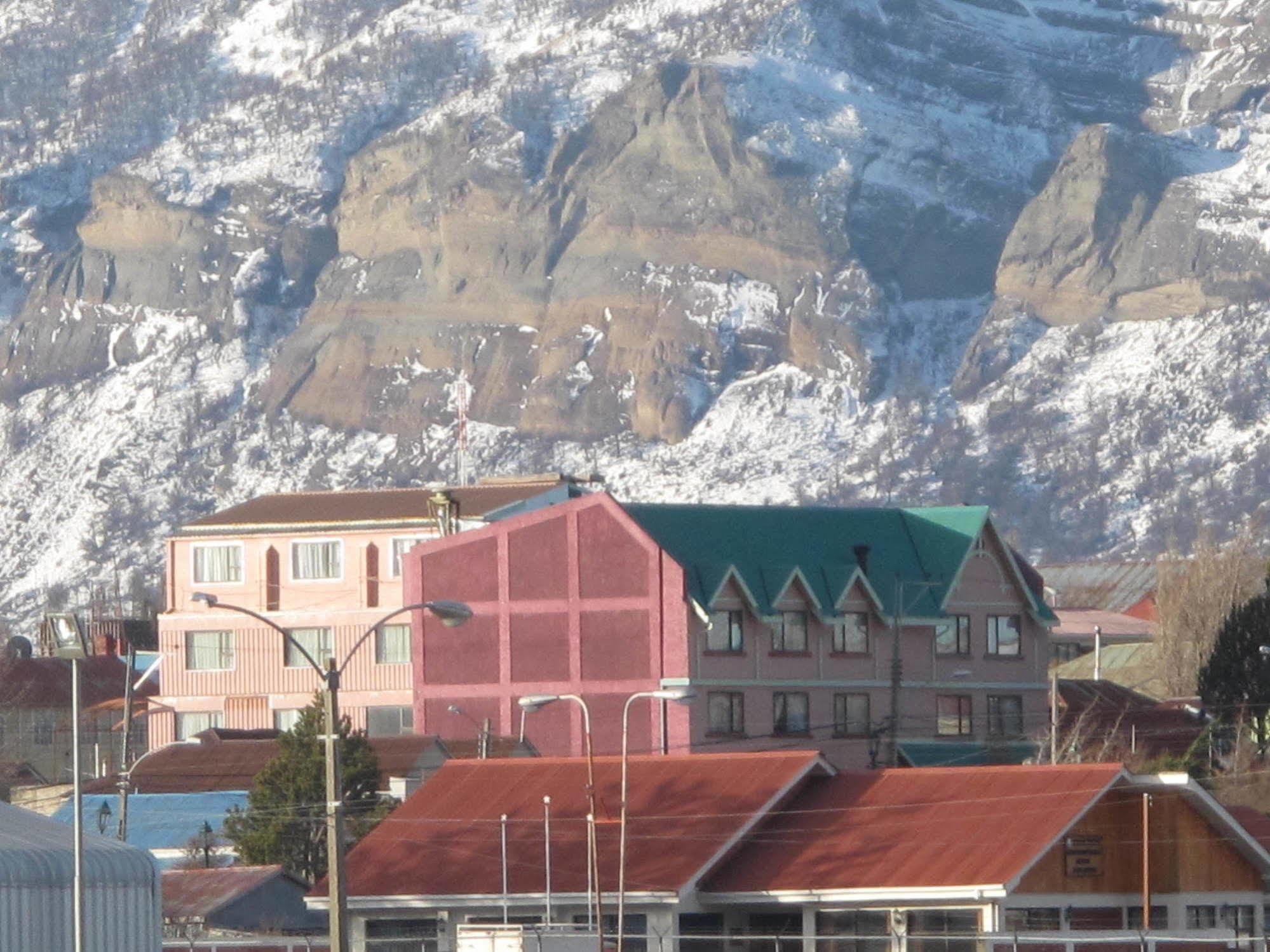 Hotel Saltos Del Paine Puerto Natales Extérieur photo